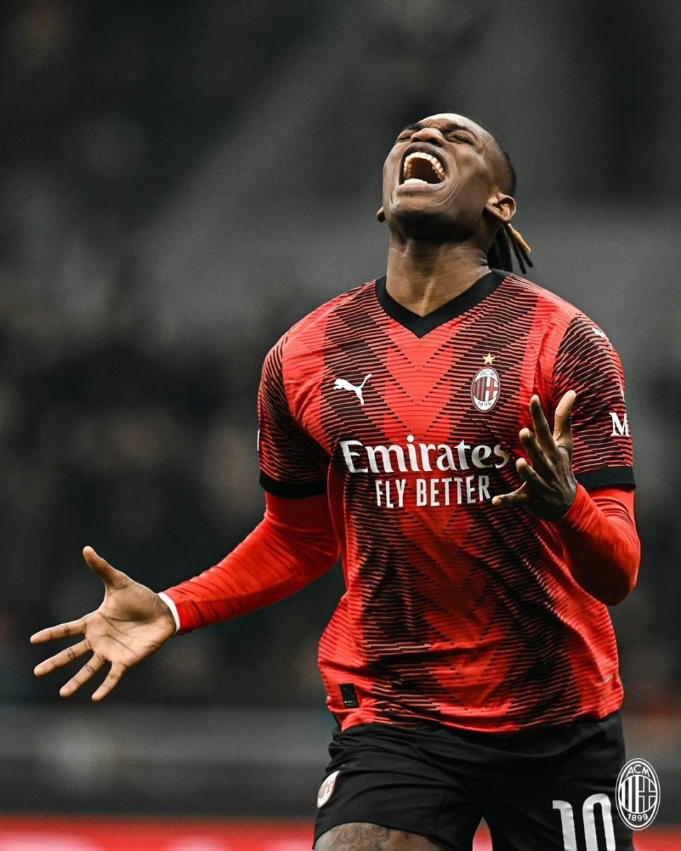 开云网址 -包含里程碑夜圣安东尼奥马刺造点机会，法甲转会期刷纪录，底气十足，赛程密集仍需轮换的词条